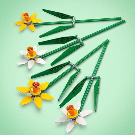 LEGO Creator 40747 Narcisi, Fiori Finti per Bambini 8+, Bouquet Regalo di San Valentino, per Lei o Lui, per Ragazza o Ragazzo - 5