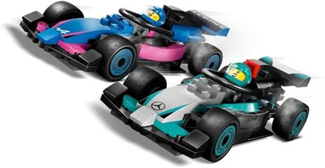 LEGO City 60444 Garage con Monoposto Mercedes-AMG e Alpine F1, Auto da Corsa Giocattolo con 6 Minifigure, Regalo Bambini 7+ - 4
