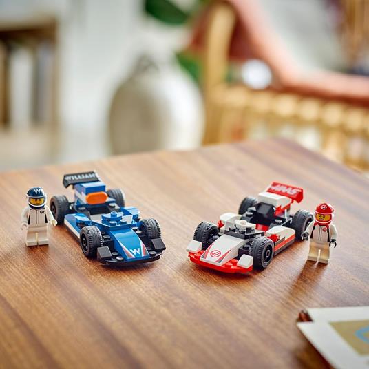 LEGO City 60464 Williams Racing e Haas F1, 2 Modelli di Auto con 2 Minifigure, Regalo Bambini4+ Fan delle Macchine Giocattolo - 5
