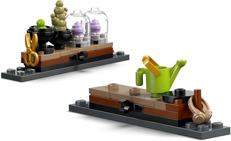 LEGO Harry Potter 7644 Castello di Hogwarts:lezione di erbologia - 6