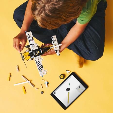LEGO Technic (42198). Aereo Bush - 8