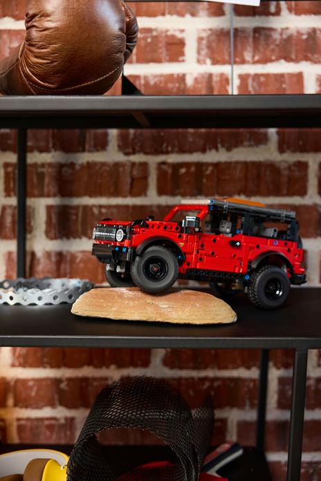 LEGO Technic SUV Ford Bronco - 6