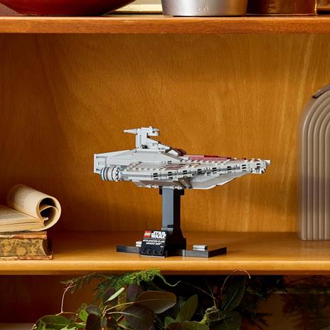 LEGO Star Wars 75404 Nave d'Assalto Classe Acclamator, Astronave da Collezione con Supporto, Regalo per Adulti, Uomo e Donna - 3
