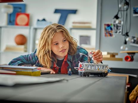 LEGO Spider-Man contro Doc Ock: duello sul treno - 4