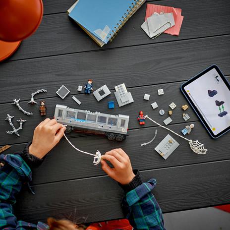 LEGO Spider-Man contro Doc Ock: duello sul treno - 6