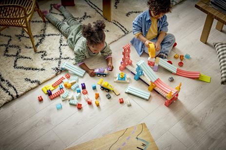 LEGO (10478). Rampe creative 3 in 1 con veicoli - 11