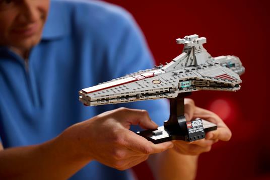 LEGO Star Wars (75441). Attack Cruiser classe Venator - 4