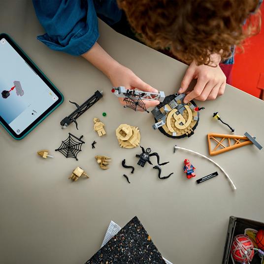 LEGO Super Heroes Marvel (76334). Battaglia epica: Spider-Man vs. Sandman - 5