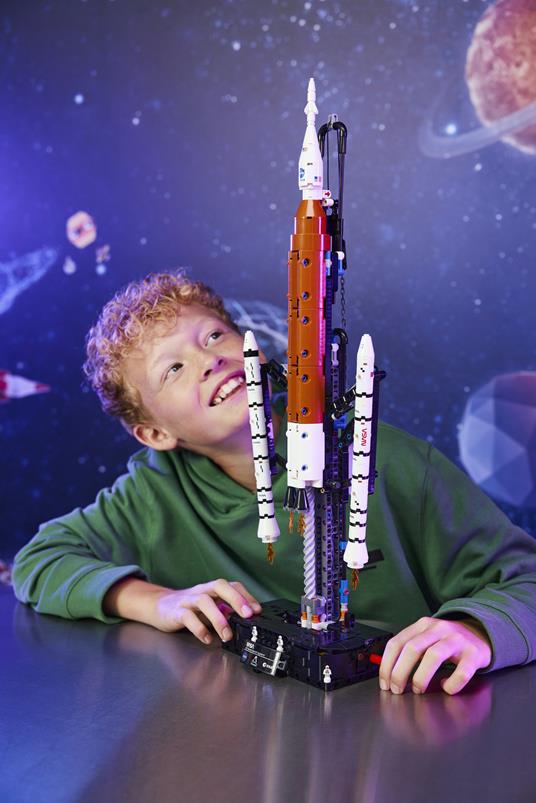 LEGO Technic (42221). Sistema di lancio spaziale razzo NASA Artemis - 5
