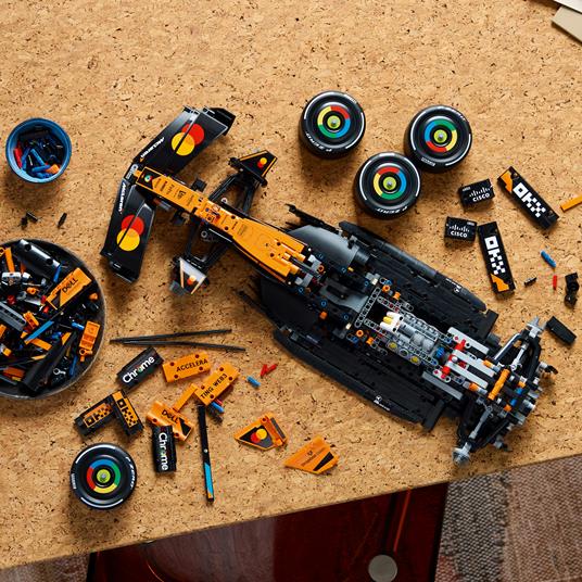 LEGO Technic (42228). Auto McLaren MCL39 F1® - 5