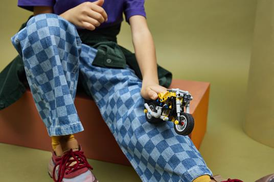 LEGO Technic Moto gialla - 6