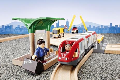 BRIO WORLD - Set Ferrovia e Strada, Pista Trenino con Accessori, 33 pezzi, Età 3+ Anni - 5