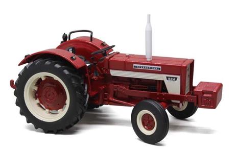 Ih International 824 Trattore Tractor 1:32 Model Repli151