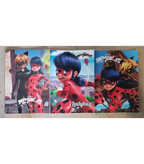 Quaderno maxi A4 Miraculous. 1 rigo con margine