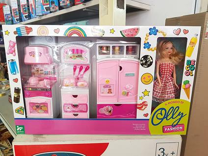 Fashion Doll Con Cucina Completa E Accessori