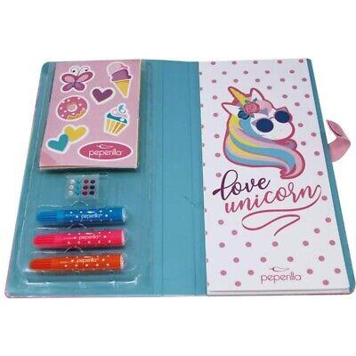 Peperilla - Designer Note Bookset con 1 blocco note (30 fogli, 60 facciate)3 fogli di adesivi12 gemme3 maxi pennarellimisura prodotto chiuso: 15 x 31 cmmisura prodotto aperto: 33 x 30 cm