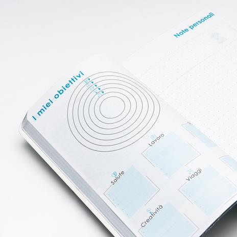 Agenda 16 Mesi, giornaliera, Monobloc 2025-2026, Intempo, Nero - 12 x 17 cm - 6