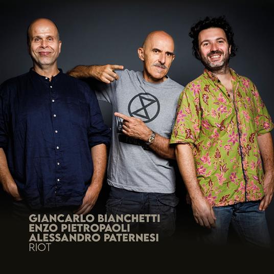Riot - CD Audio di Enzo Pietropaoli,Giancarlo Bianchetti