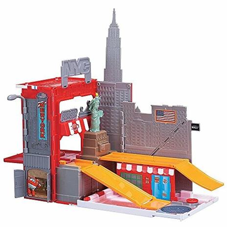 Super Wings. Playset Pack & Go Avventura A New York Con 1 Personaggio - 2