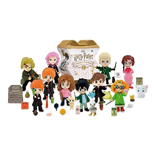 Harry Potter Magic Capsules Serie 3, con 10 diverse figure di scene dai film, bambole e accessori di nuovi personaggi, Spedizione Aleatoria (HRR08000)