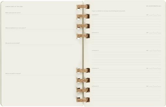 Agenda spiralata Moleskine 2023, 12 mesi, XL, Crush Olive - 20,4 x 25,2 cm - 13