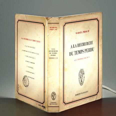 Lampada da tavolo, a forma di libro, Alla ricerca del tempo perduto - Marcel Proust