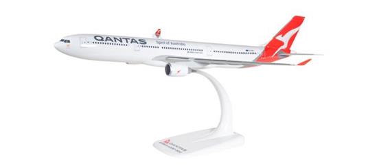 Airbus A330-300 Qantas 32cm Model HP611510