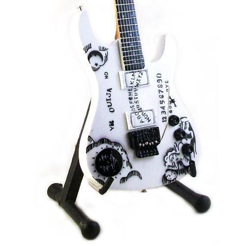 Chitarra in miniatura Metallica. Kirk Hammett. Ibanez Ouija Withe