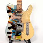 Mini chitarra da collezione replica in legno. Pink Floyd. Tribute. The Best