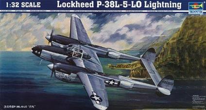 Lockheed P-38 L 5 Lo Lightning 1:32 Plastic Model Kit RIPTR 02227