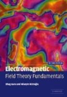 Electromagnetic Field Theory Fundamentals - Bhag Singh Guru,Huseyin R. Hiziroglu - cover