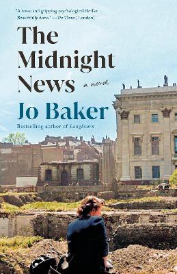 The Midnight News: A novel - Jo Baker - cover