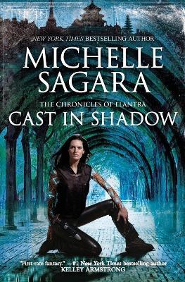 Cast in Shadow Original/E - Michelle Sagara - cover