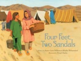 Four Feet, Two Sandals - Karen Lynn Williams,Khadra Mohammed - cover