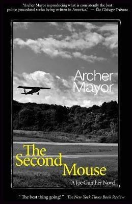 The Second Mouse - Archer Mayor - cover
