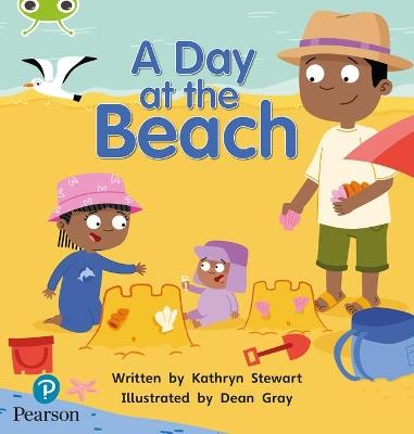 Bug Club Phonics - Phase 1 Unit 0: A Day at the Beach - Pearson Education - cover