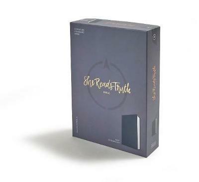 CSB She Reads Truth Bible, Navy LeatherTouch - CSB Bibles by Holman CSB Bibles by Holman,Raechel Myers,Amanda Bible Williams - cover