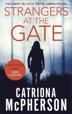Strangers at the Gate - Catriona McPherson - cover
