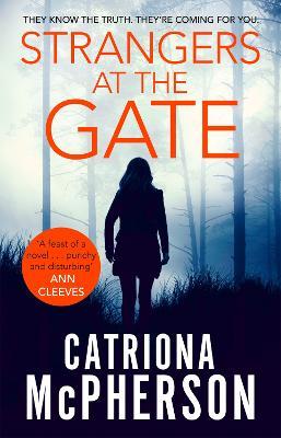 Strangers at the Gate - Catriona McPherson - cover
