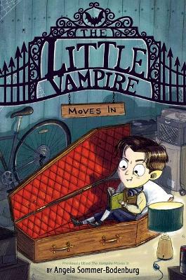The Little Vampire Moves in - Angela Sommer-Bodenburg - cover
