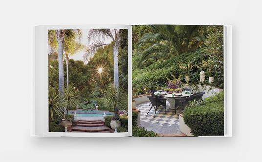 Glorious gardens - Dara Caponigro - 2