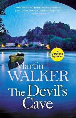 The Devil's Cave: The Dordogne Mysteries 5 - Martin Walker - cover