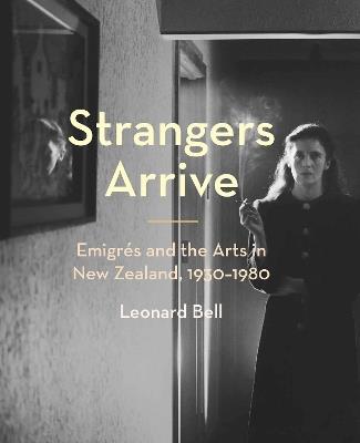 Strangers Arrive - Bell Leonard - cover