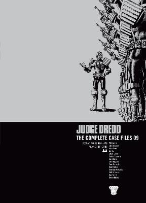 Judge Dredd: The Complete Case Files 09 - John Wagner,Alan Grant - cover