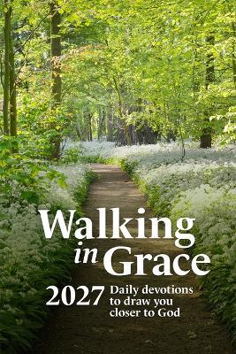 Walking in Grace 2027 Pocket Edition: Daily Devotions to Draw You Closer to God - Guideposts - cover
