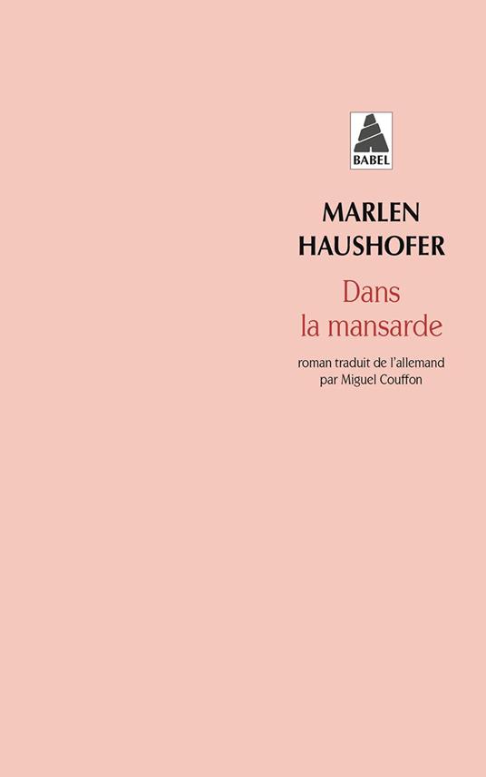 Dans la mansarde