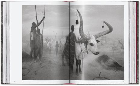 Sebastião Salgado. Genesis. 45th Ed. Ediz. inglese - Sebastião Salgado - 2
