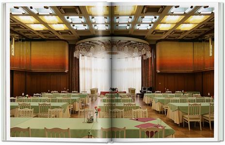 Inside North Korea. Ediz. inglese, francese e tedesca - Oliver Wainwright - 2