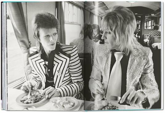 The rise of David Bowie. 1972-1973. Ediz. inglese, francese e tedesca - Mick Rock,Barney Hoskyns,Michael Bracewell - 7