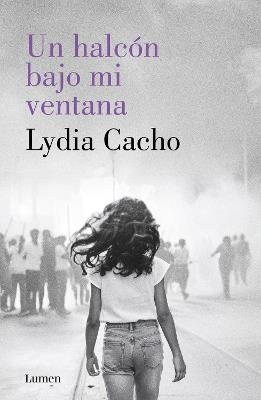 Un halcón bajo mi ventana / A Hawk Under My Window - Lydia Cacho - cover